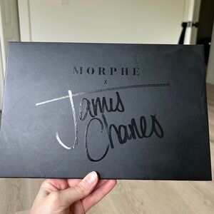 MORPHE X JAMES CHARLES EYESHADOW PALETTE